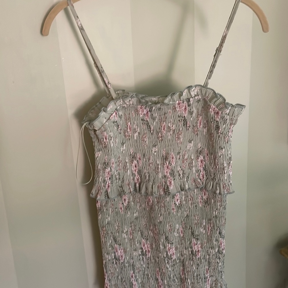 Vici Green floral smocked maxi dress never worn